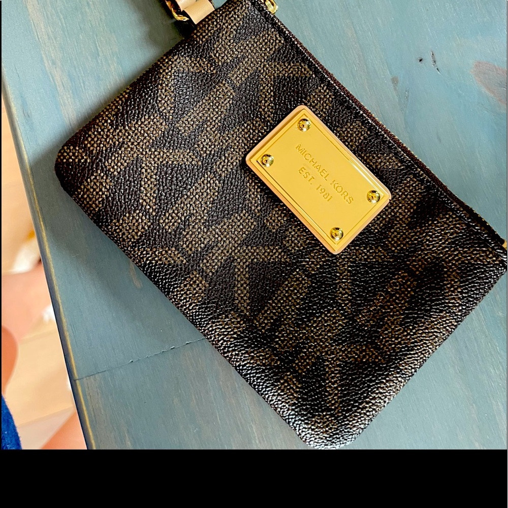 Michael Kors wristlet